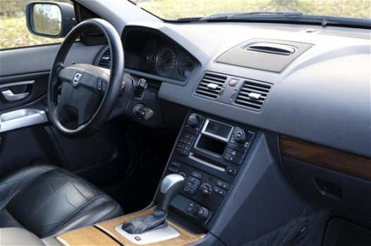 Volvo XC90 - 2.5T Leder/Navigatie/Xenon/Youngtimer - 1
