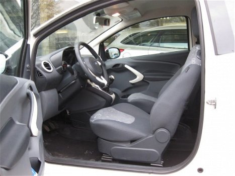 Ford Ka - 1.2 69pk Style AIRCO RIJKLAARPRIJS - 1