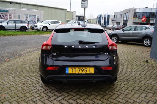 Volvo V40 - 1.6 T3 150PK Kinetic, ALL IN prijs - 1