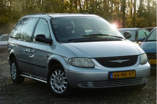 Chrysler Grand Voyager - 2.4i SE Luxe AUT 7P NAP/AIRCO/1JR APK - 1