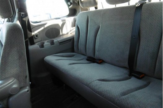 Chrysler Grand Voyager - 2.4i SE Luxe AUT 7P NAP/AIRCO/1JR APK - 1