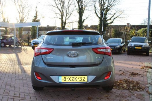 Hyundai i30 - 1.6 GDI i-Motion - 1