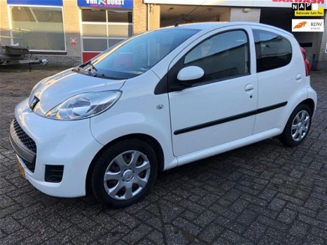 Peugeot 107 - 1.0-12V XS AUTOMAAT AIRCO ORG 114483 KM NAP 5 DEURS LUXE UITVOERING NETTE 107 - 1