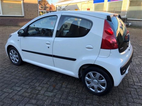 Peugeot 107 - 1.0-12V XS AUTOMAAT AIRCO ORG 114483 KM NAP 5 DEURS LUXE UITVOERING NETTE 107 - 1