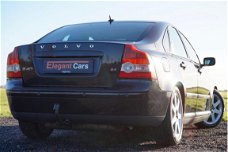 Volvo S40 - 2.4 5-CILINDER Exclusive | Leer | 17 inch | Trekhaak