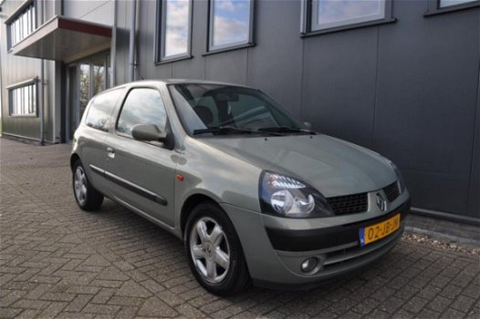 Renault Clio - 1.2-16V Dynamique 1.2 nap Apk - 1