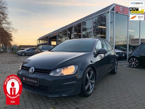 Volkswagen Golf - 1.6 TDI Trendline - 1