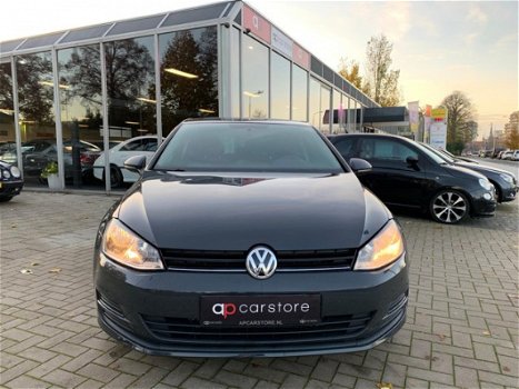 Volkswagen Golf - 1.6 TDI Trendline - 1