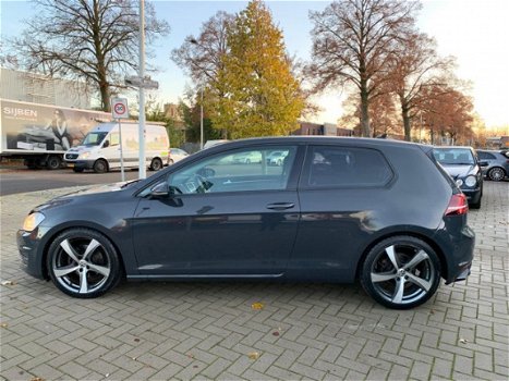 Volkswagen Golf - 1.6 TDI Trendline - 1