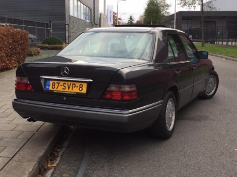 Mercedes-Benz 300-serie - 200-500 (W124) 300 D Geen Roest , Goed rijdend , Nieuwe APK , Inruil mogel - 1