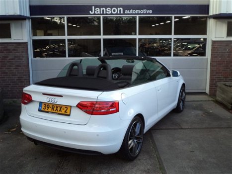 Audi A3 Cabriolet - 1.2 TFSI Attraction Pro Line Full map navigatie, PDC, Licht metalen velgen, Elek - 1