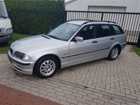 BMW 3-serie Touring - 318i Executive Nieuwe Apk - 1