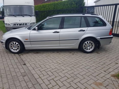 BMW 3-serie Touring - 318i Executive Nieuwe Apk - 1