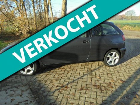 Seat Ibiza - 1.4i S met airco div opties nw apk nap dealer onderhouden - 1