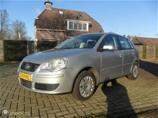 Volkswagen Polo - 1.4-16V Comfortline 5 drs grijs