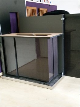 Mooie eettafel zwart/bruin 1 meter 90 lang een 80 cm breed. - 2