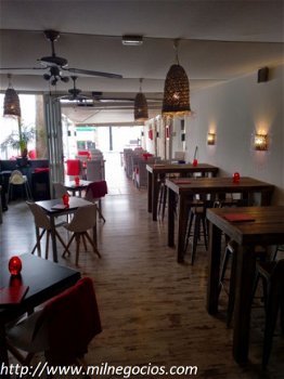 Mooi gerenoveerde lounge-bar/restaurant op A1-locatie aan de boulevard van Albir - 3