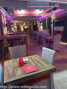 Mooi gerenoveerde lounge-bar/restaurant op A1-locatie aan de boulevard van Albir - 6