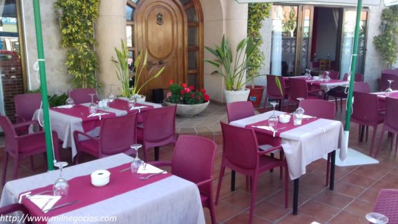 OVERNAME >> RESTAURANT >> Nabij belangrijke verbindingsweg >> ALBIR - 1