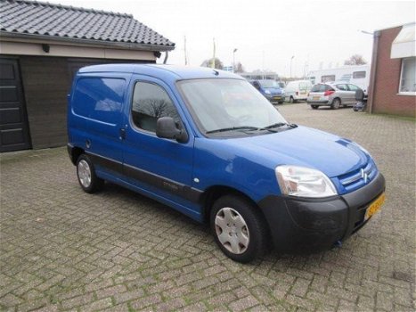 Citroën Berlingo - 1.9 D 600 (deukjes aan de zijkant) - 1