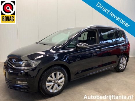 Volkswagen Touran - 1.2 TSI Connected Series NAVI-ECC-LMV-PDC-DAKRAILS-PRIVATE GLASS End Of Year Sal - 1