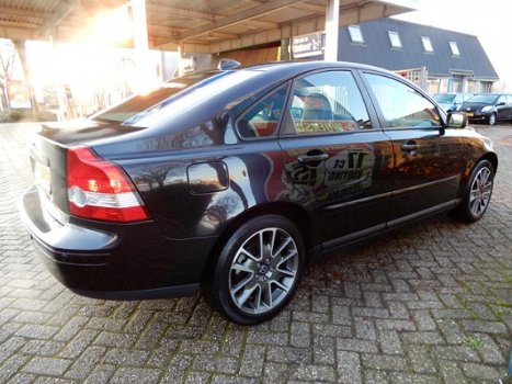 Volvo S40 - 2.4 goed onderhoudende auto - 1