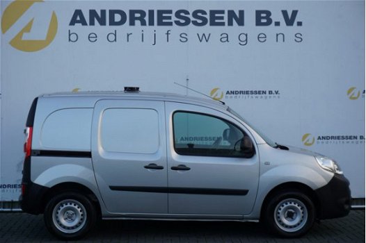 Renault Kangoo Express - 1.5 dCi *84.437KM* Parkeersensoren, Navigatie, Cruise control - 1