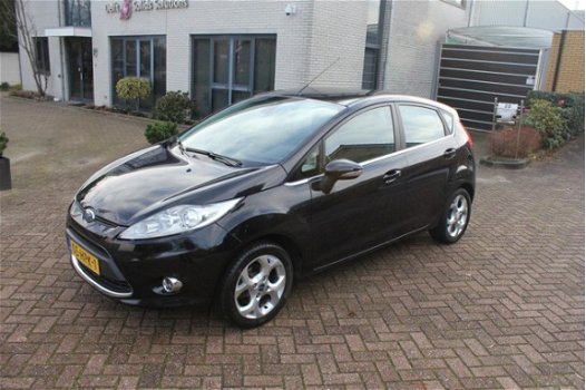 Ford Fiesta - 1.4 Titanium 5-Deurs Automaat Zwart Airco - 1