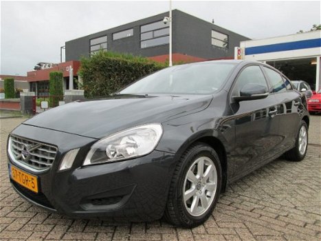 Volvo S60 - 1.6 DRIVE BUSI, zeer nette auto, AANBIEDING - 1