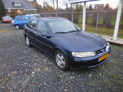 Opel Vectra - 1.8-16V Diamond - 1