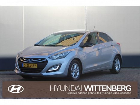 Hyundai i30 - 1.6 GDI Go | 1e Eig. | Navigatie | Camera | Parkeersensoren | Lm-wielen | - 1