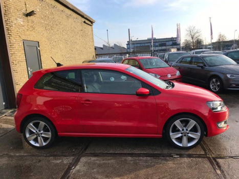 Volkswagen Polo - 1.2 TSI Highline Bj.2010 / Navi / Clima / 17 inch - 1