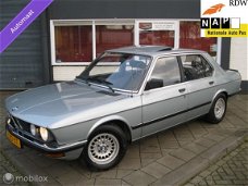 BMW 5-serie - 520i AUTOMAAT / RECENTE RIEM / SCHUIFKANTELDAK / APK 7-21