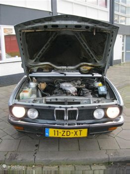BMW 5-serie - 520i AUTOMAAT / RECENTE RIEM / SCHUIFKANTELDAK / APK 7-21 - 1