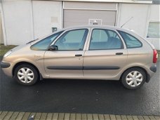 Citroën Xsara Picasso - 2.0i-16V Différence 2 |AUTOMAAT|NAP|ELEK.RAMEN V|AIRCO