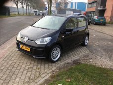 Volkswagen Up! - 1.0 MOVE UP BLUEMOTION