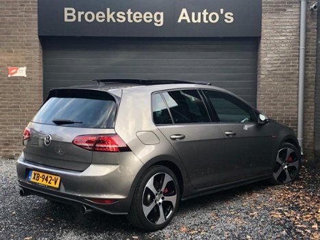 Volkswagen Golf - 2.0 TSI GTI Performance 2eig/Pano/Dynaud/Discoverpro/Dcc/Zeernetjes - 1