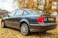 Volkswagen Passat - 1.6 - 1 - Thumbnail