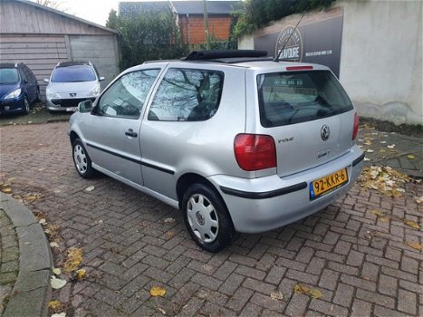 Volkswagen Polo - 1.4 Trendline 3e eigenaar elektrische panaromadak APK 02-02-2021 - 1