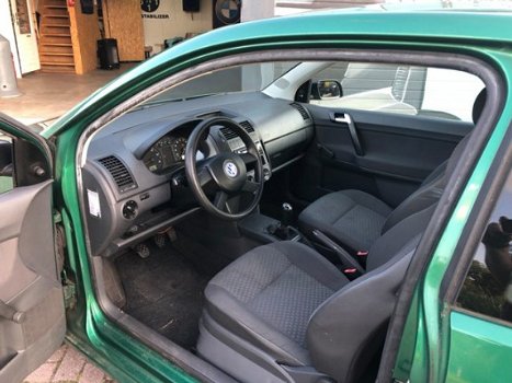 Volkswagen Polo - 1.2-12V. Zuinig. Lezen aub - 1