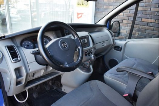 Opel Vivaro Combi - 2.5 CDTI L2H1 9 persoons - 1