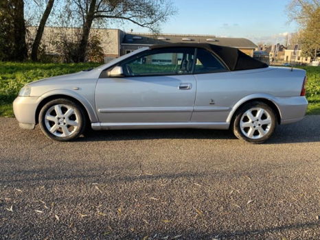 Opel Astra Cabriolet - 1.6-16V Vol automatische cabrio kap op afstand bedienbaar, Leer, Airco - 1