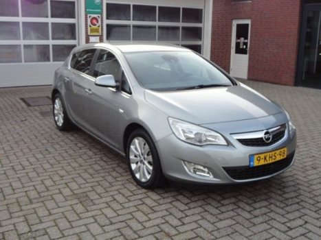 Opel Astra - 1.6 Cosmo Automaat Lmv Pdc - 1