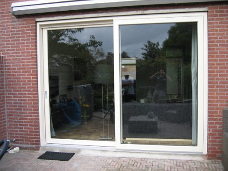 Woonkamer en Tuin ineen € 2850,00 - 4