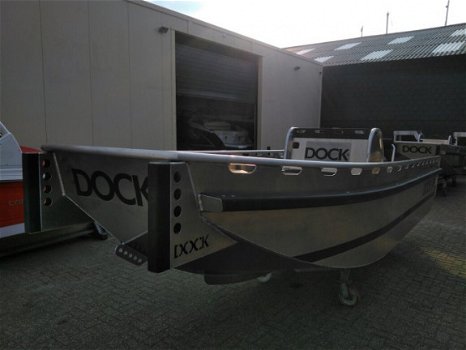 Dock 560 560 - 4