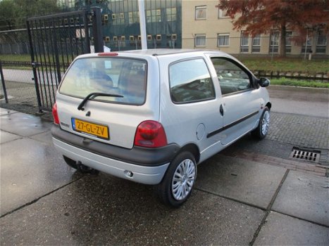 Renault Twingo - 1.2-16V Privilège *Airco - 1