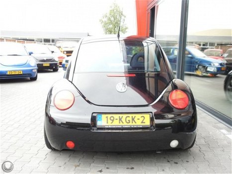 Volkswagen New Beetle - 1.8-5V Turbo Highline - 1