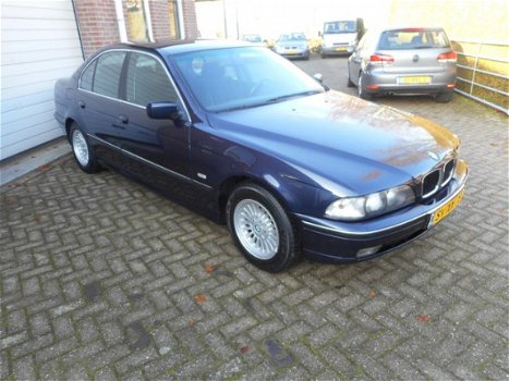 BMW 5-serie - 523i Executive automaat - 1