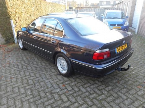 BMW 5-serie - 523i Executive automaat - 1