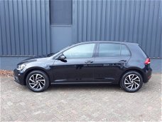 Volkswagen Golf - 1.0TSi 116pk Join 4 jaar VW Garantie RIJKLAAR automatische airco, full map navigat